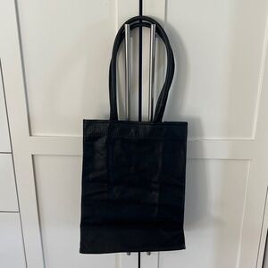 Betancourt Classic Black 100% Leather Tote Bag
